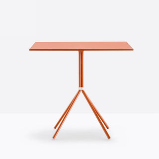 Pedrali Nolita 5454 tavolo con piano 70x70 cm. Pedrali Arancio AR500E - Acquista ora su ShopDecor - Scopri i migliori prodotti firmati PEDRALI design
