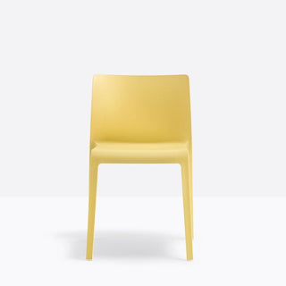 Pedrali Volt 670 sedia in polipropilene per esterno Pedrali Giallo GI100 - Acquista ora su ShopDecor - Scopri i migliori prodotti firmati PEDRALI design
