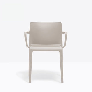 Pedrali Volt 675 sedia in polipropilene con braccioli per esterno Pedrali Beige BE200E - Acquista ora su ShopDecor - Scopri i migliori prodotti firmati PEDRALI design
