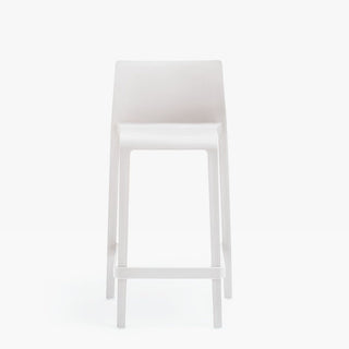 Pedrali Volt 677 sgabello per esterno con seduta H.66 cm. Bianco - Acquista ora su ShopDecor - Scopri i migliori prodotti firmati PEDRALI design