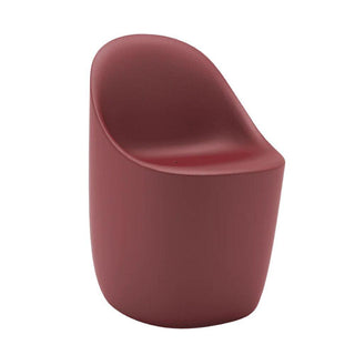 Qeeboo Cobble Chair sedia in polietilene riciclabile Qeeboo Indian Red - Acquista ora su ShopDecor - Scopri i migliori prodotti firmati QEEBOO design