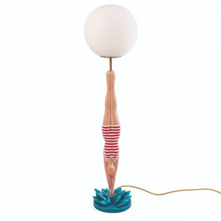 Seletti Diver Lamp Rossa lampada da tavolo h. 94 cm. - Acquista ora su ShopDecor - Scopri i migliori prodotti firmati SELETTI design