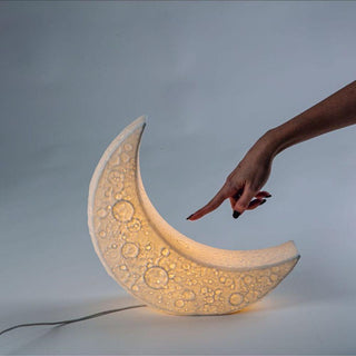 Seletti My Tiny Moon Lamp lampada da tavolo LED - Acquista ora su ShopDecor - Scopri i migliori prodotti firmati SELETTI design