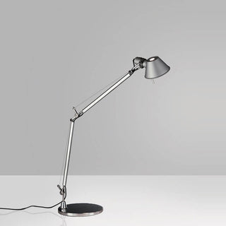 Artemide Tolomeo Mini lampada da tavolo LED 3000K con base Acquista i prodotti di ARTEMIDE su Shopdecor