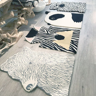 Eo Play Panda Carpet tappeto a forma di panda - Acquista ora su ShopDecor - Scopri i migliori prodotti firmati EO PLAY design