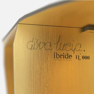 Ibride Mobilier de Compagnie Capsule Gold Diva Lucia consolle da parete con lampada integrata - Acquista ora su ShopDecor - Scopri i migliori prodotti firmati IBRIDE design