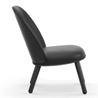 Normann Copenhagen Ace sedia lounge imbottita in pelle con struttura in rovere nero - Acquista ora su ShopDecor - Scopri i migliori prodotti firmati NORMANN COPENHAGEN design