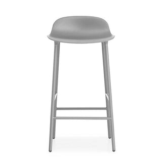 Normann Copenhagen Form sgabello basso in acciaio con seduta in polipropilene h. 65 cm. - Acquista ora su ShopDecor - Scopri i migliori prodotti firmati NORMANN COPENHAGEN design