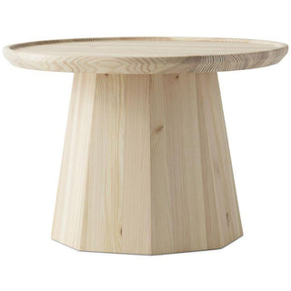 Normann Copenhagen Pine Large tavolino in legno diam. 65 cm. Normann Copenhagen Pine - Acquista ora su ShopDecor - Scopri i migliori prodotti firmati NORMANN COPENHAGEN design