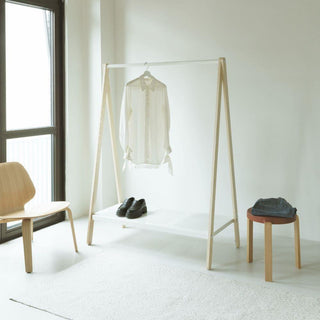 Normann Copenhagen Toj Clothes Rack Large appendiabiti h. 160 cm. - Acquista ora su ShopDecor - Scopri i migliori prodotti firmati NORMANN COPENHAGEN design