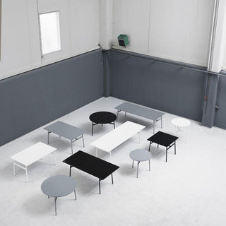 Normann Copenhagen Union tavolo con piano laminato diam.110 cm, h. 74.5 cm e gambe in acciaio - Acquista ora su ShopDecor - Scopri i migliori prodotti firmati NORMANN COPENHAGEN design