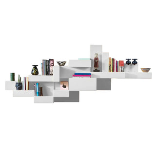 Qeeboo Primitive Bookshelf libreria Bianco - Acquista ora su ShopDecor - Scopri i migliori prodotti firmati QEEBOO design