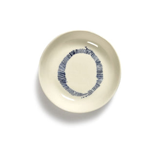 Serax Feast piatto piano diam. 11.5 cm. white swirl - stripes blue Acquista i prodotti di SERAX su Shopdecor