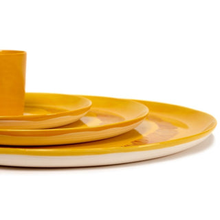 Serax Feast piatto servire diam. 35 cm. sunny yellow swirl - stripes red Acquista i prodotti di SERAX su Shopdecor