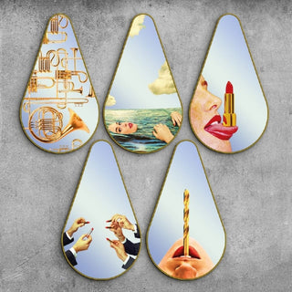 Seletti Toiletpaper Mirror Gold Frame Seagirl specchio ragazza nel mare Acquista i prodotti di TOILETPAPER HOME su Shopdecor