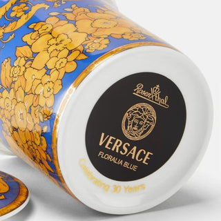 Versace meets Rosenthal 30 Years Mug Collection Floralia Blue bicchiere con coperchio - Acquista ora su ShopDecor - Scopri i migliori prodotti firmati VERSACE HOME design