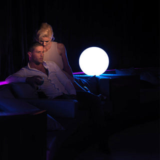 Vondom Bubbles lampada da terra diam.40 cm LED bianco luminoso/RGBW Acquista i prodotti di VONDOM su Shopdecor