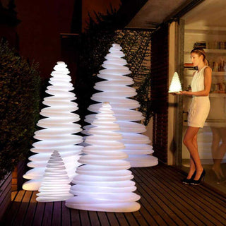 Vondom Chrismy albero di natale 25 cm LED bianco luminoso - Acquista ora su ShopDecor - Scopri i migliori prodotti firmati VONDOM design